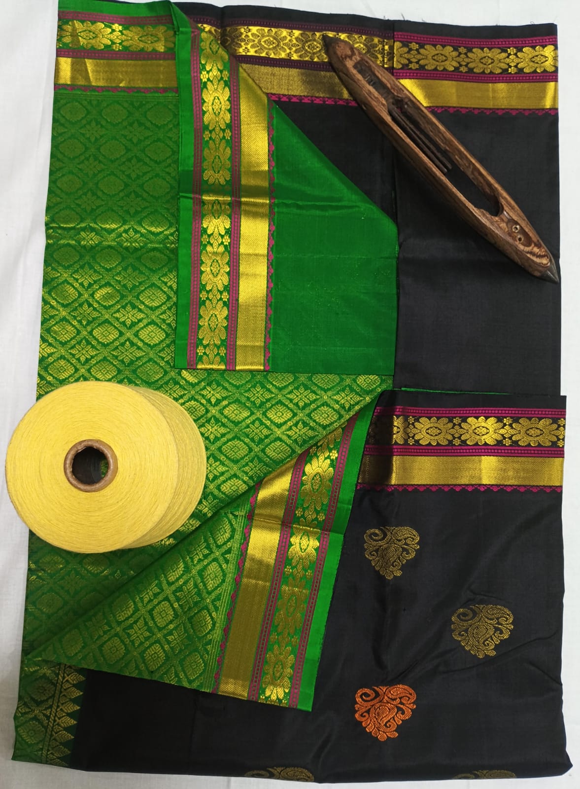 Chintamani - Traditional Silk Saree
