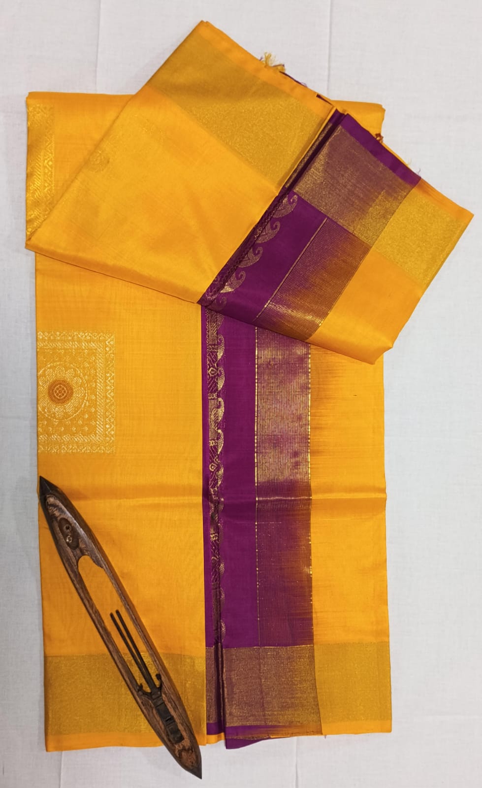 Chintamani - Traditional Silk Saree