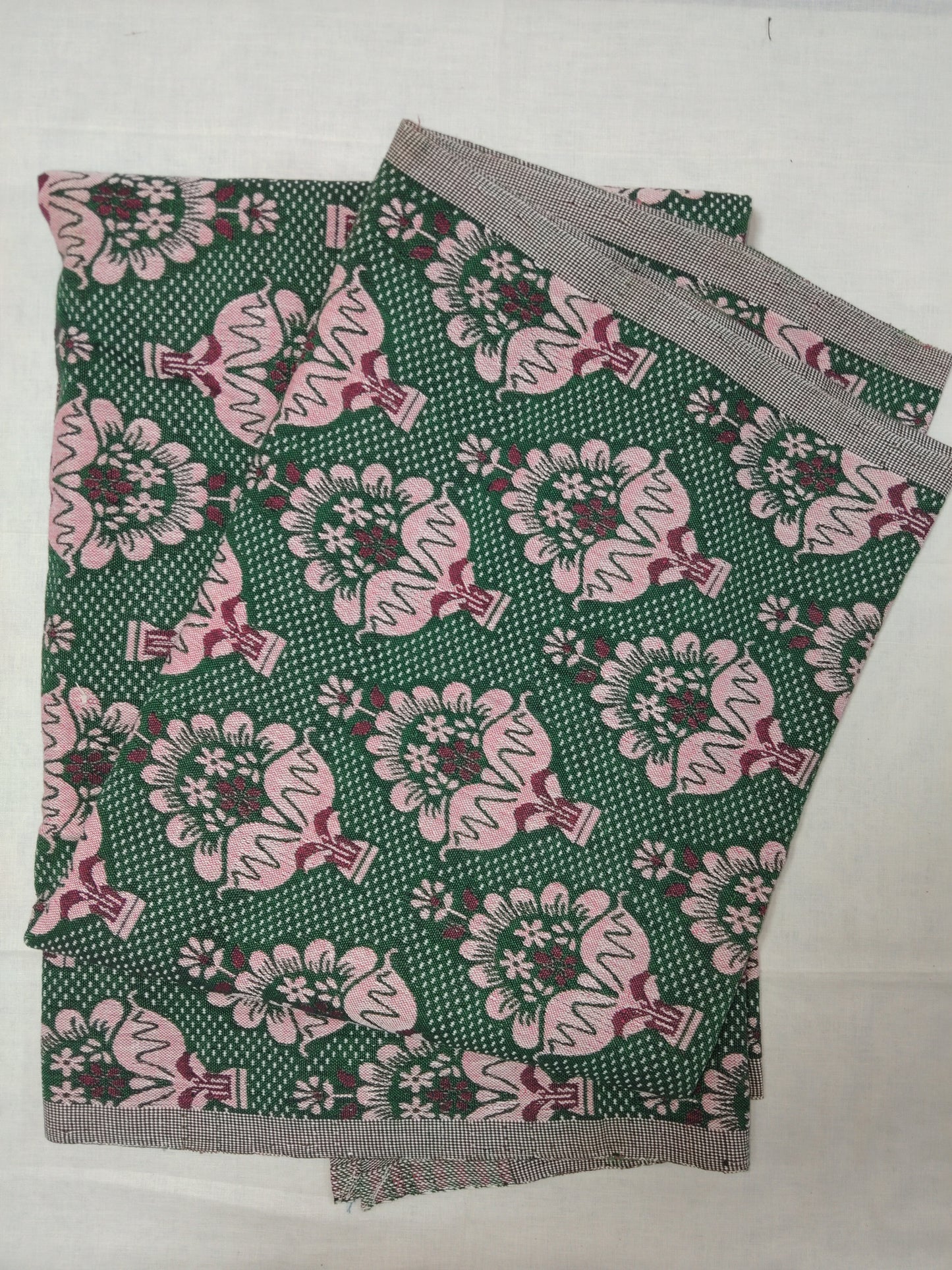 Jaquard Cotton bed sheets