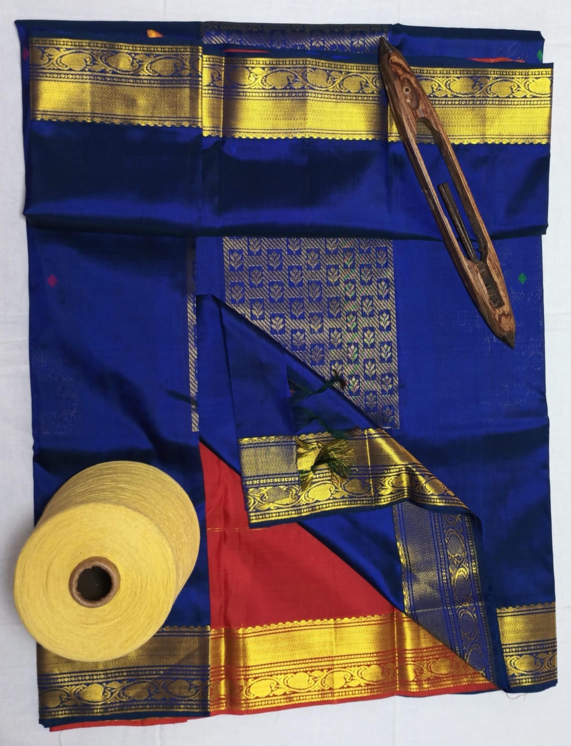 Chintamani - Traditional Silk Saree