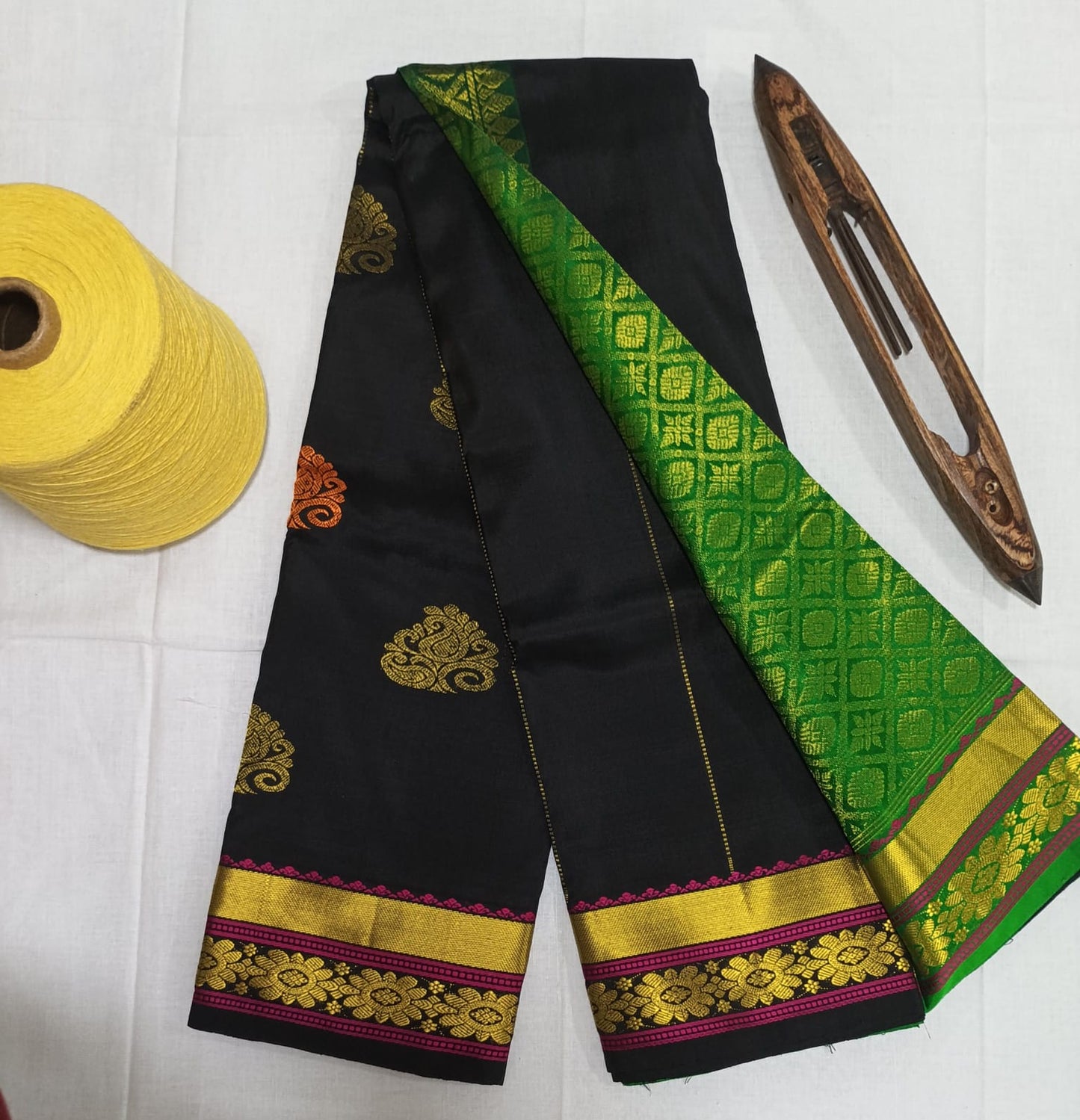 Chintamani - Traditional Silk Saree