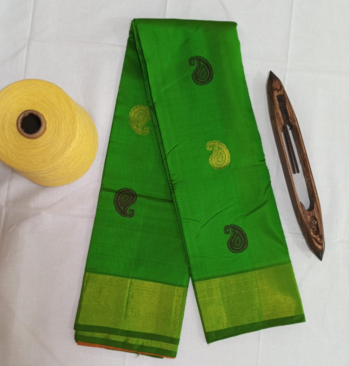 Chintamani - Traditional Silk Saree