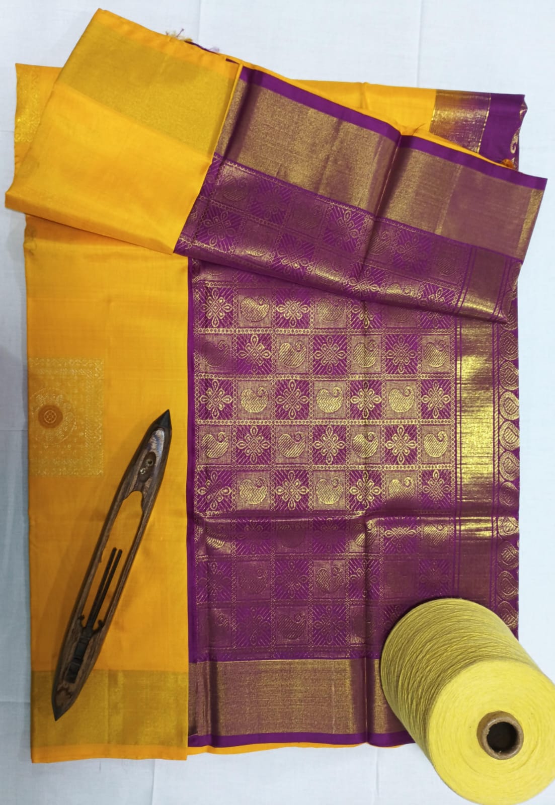 Chintamani - Traditional Silk Saree