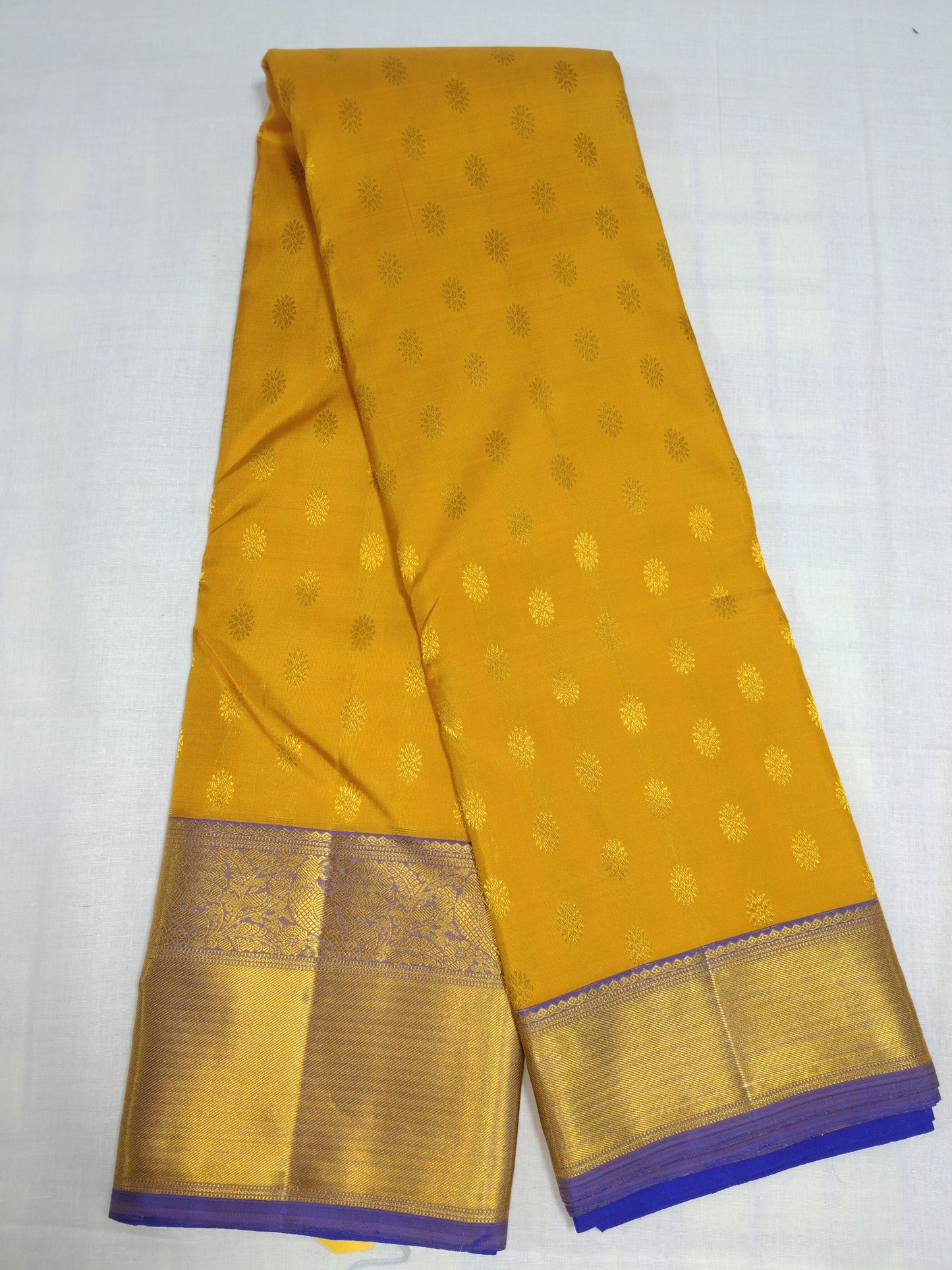 Molkalmuru - Traditional Silk Saree