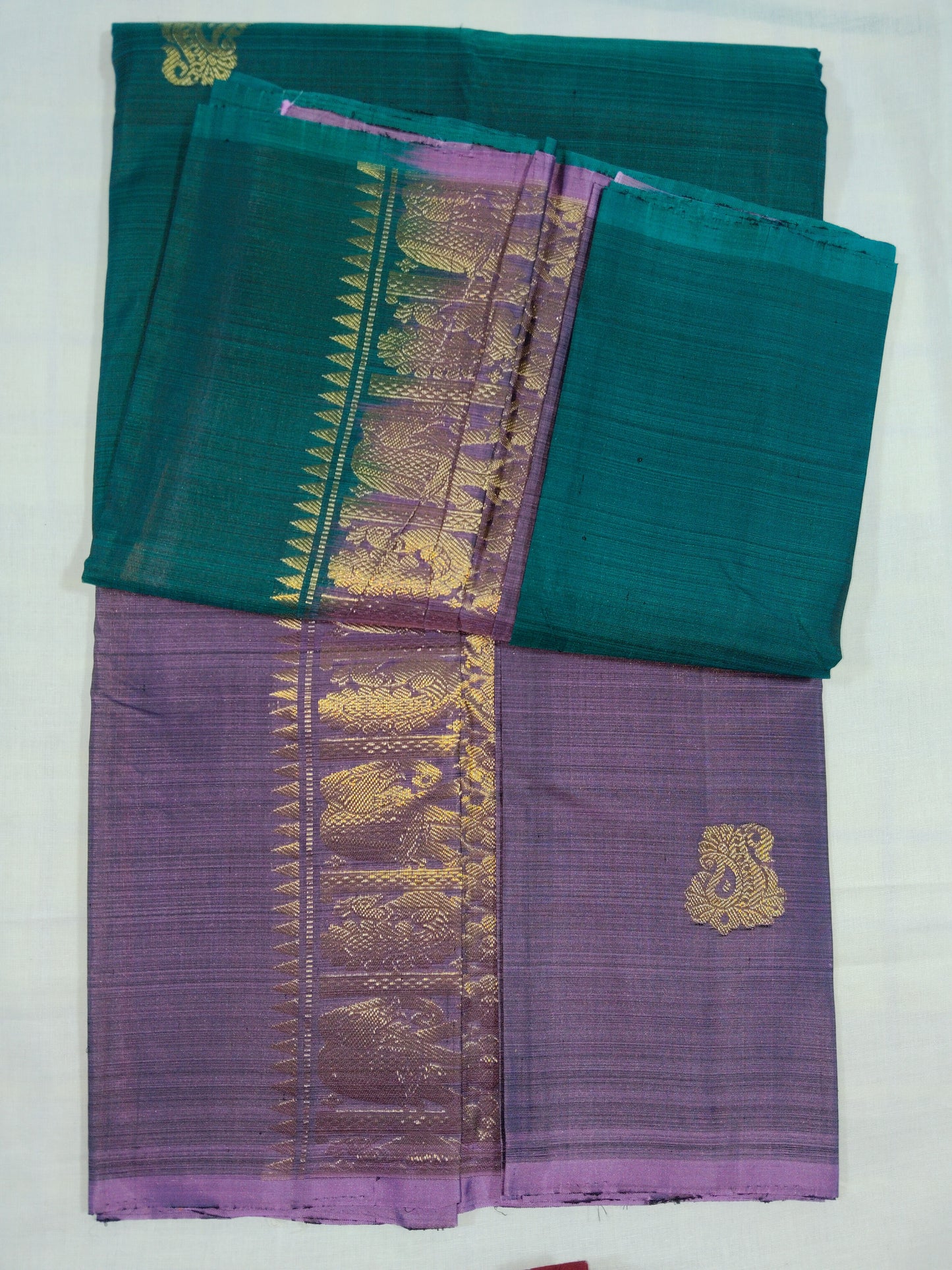 Chintamani - Traditional Silk Saree