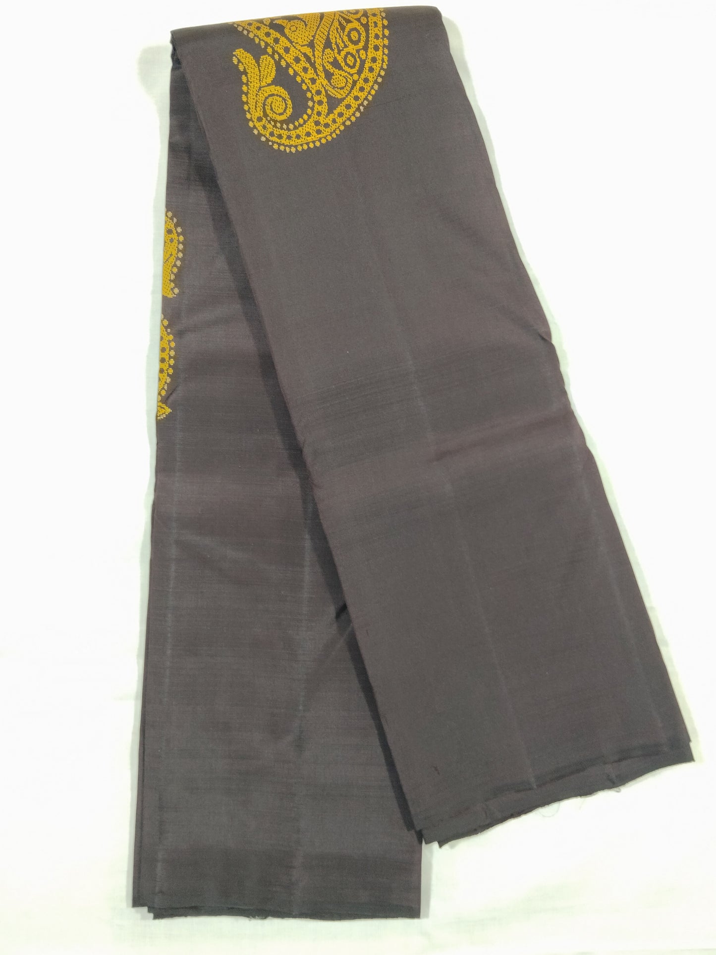 Chintamani - Traditional Silk Saree