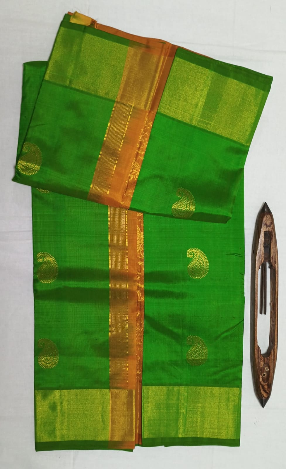 Chintamani - Traditional Silk Saree