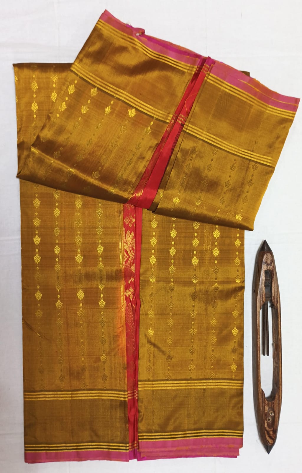 Chintamani - Traditional Silk Saree