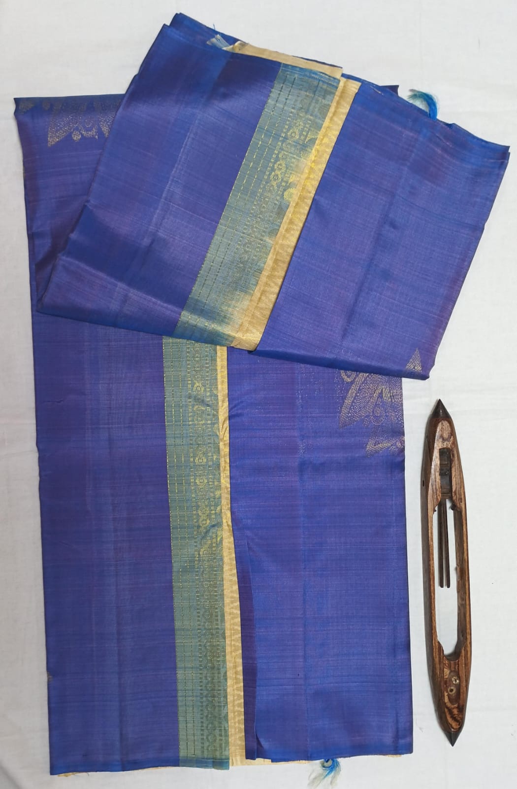 Chintamani - Traditional Silk Saree